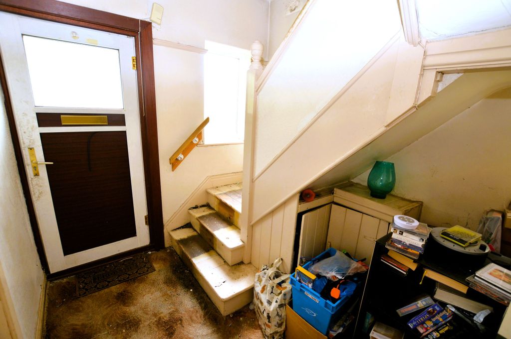 Property photo 3 of 23