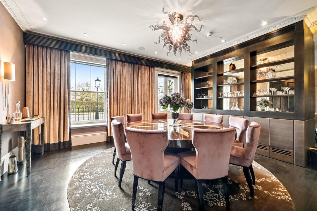 Property photo 1 of 35 Dining Room