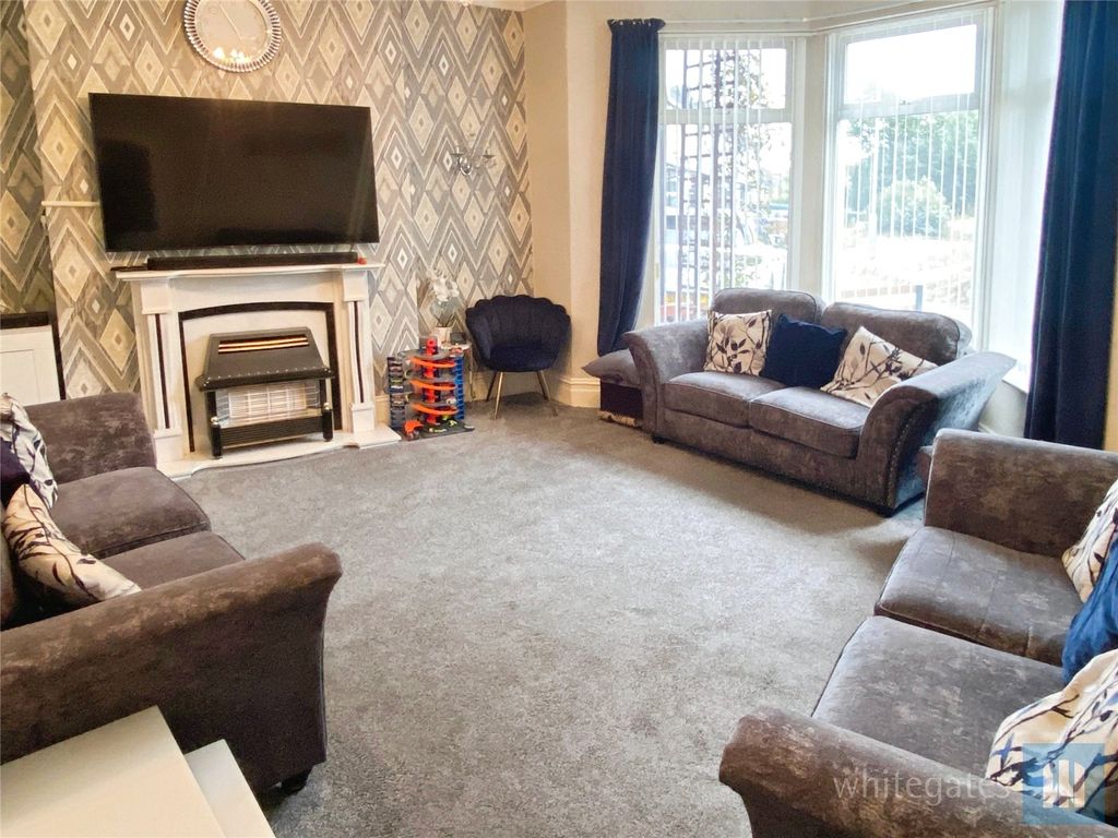 Property photo 2 of 11 Picture No. 17