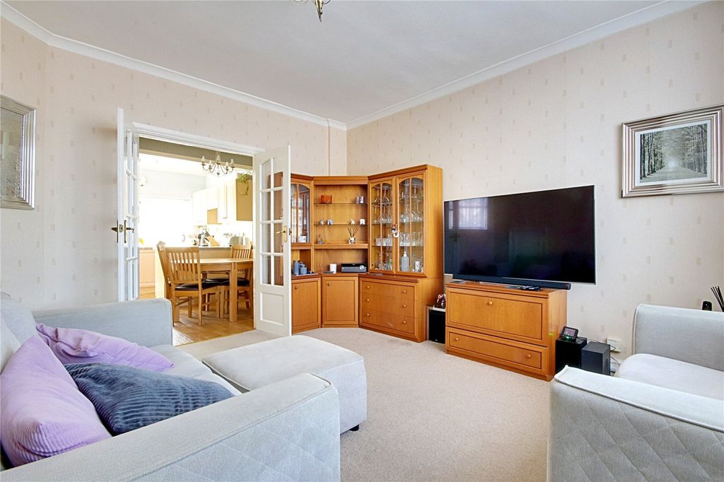 Property photo 3 of 16 Picture No. 15