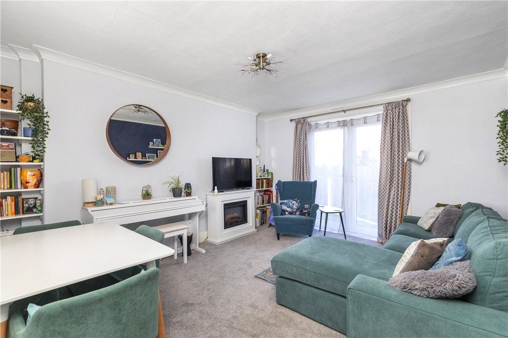 Property photo 2 of 15 Sitting Room