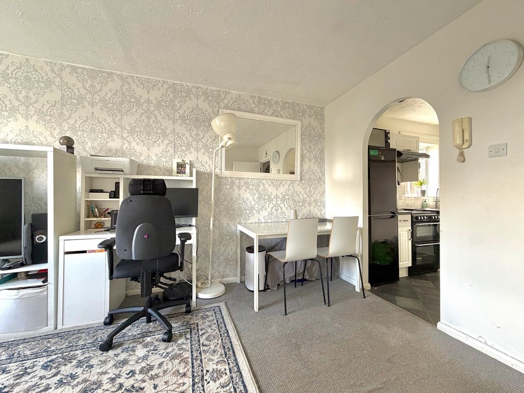 Property photo 3 of 12 Living/Dining Room