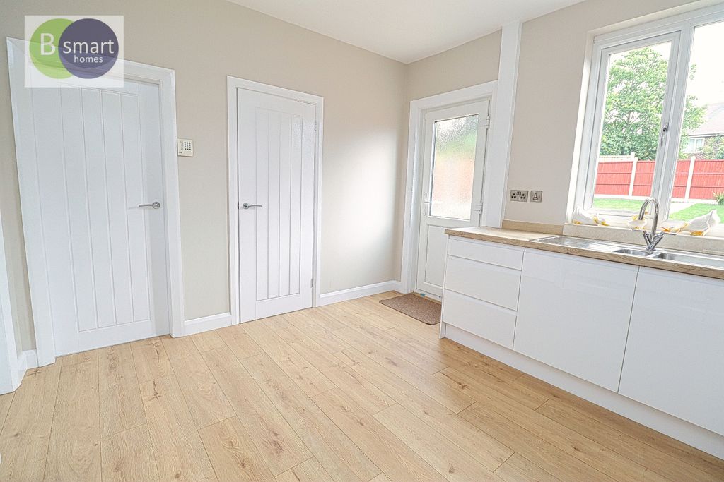 Property photo 3 of 16 Img_3583