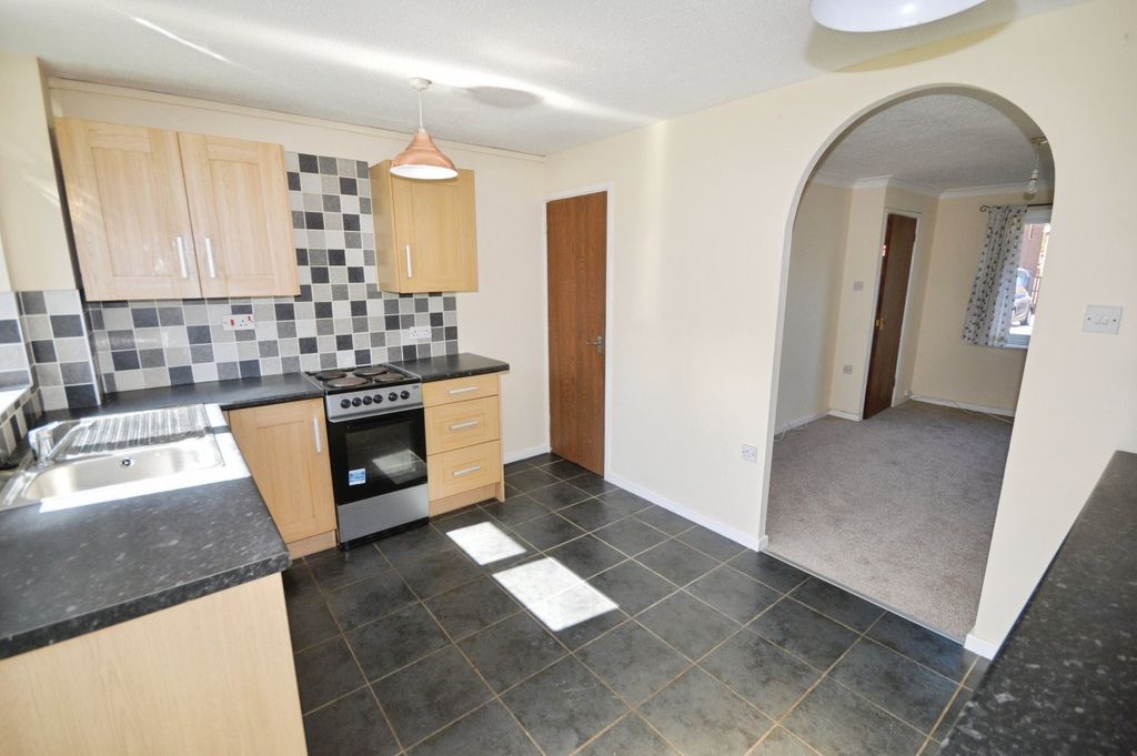 Property photo 3 of 18 Picture No. 02