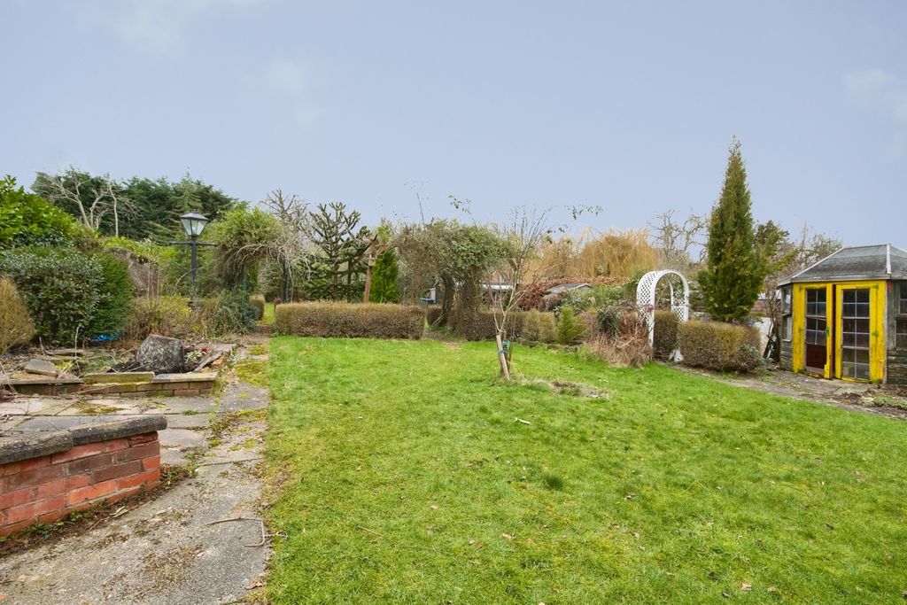 Property photo 3 of 20 Garden