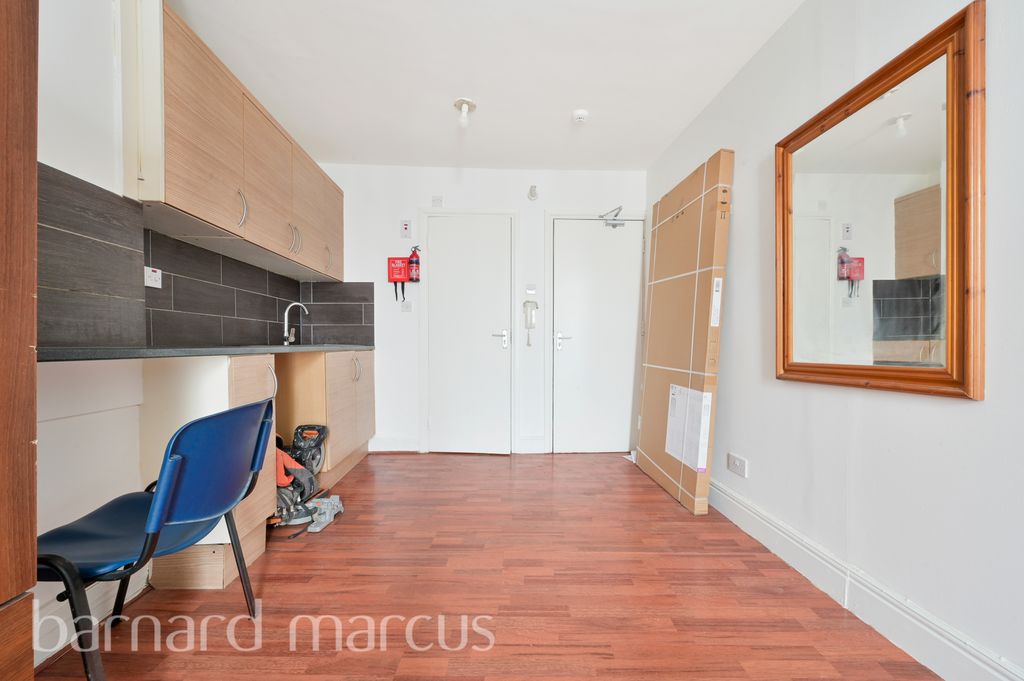 Property photo 2 of 9 Image