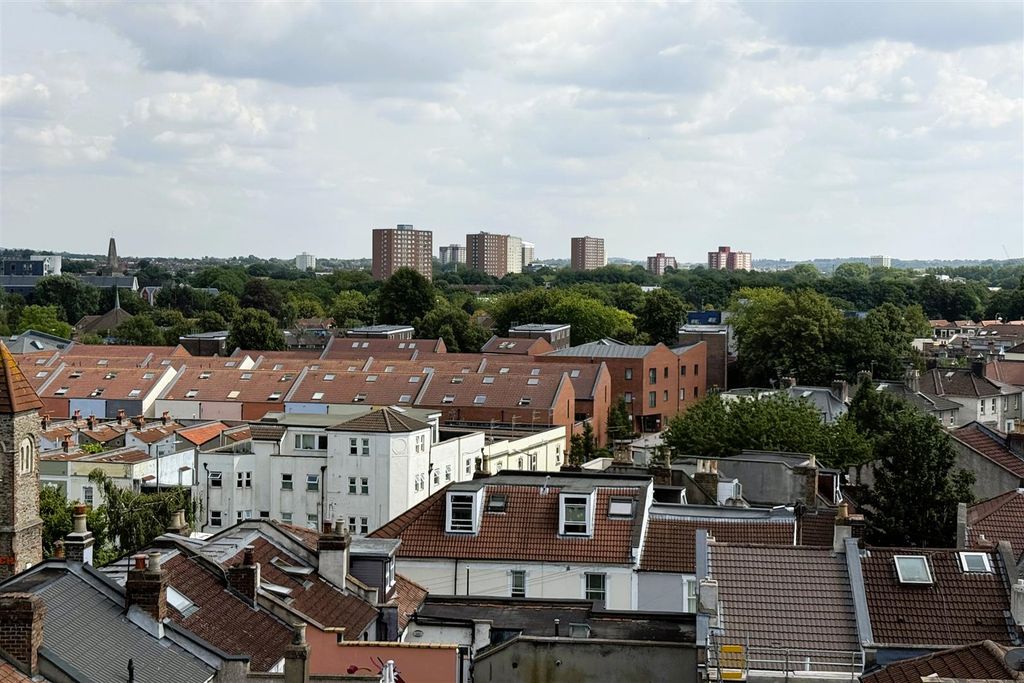Property photo 3 of 37 79 Cobourg Road, Montpelier, Bristol Bs6 5Hu | Fre