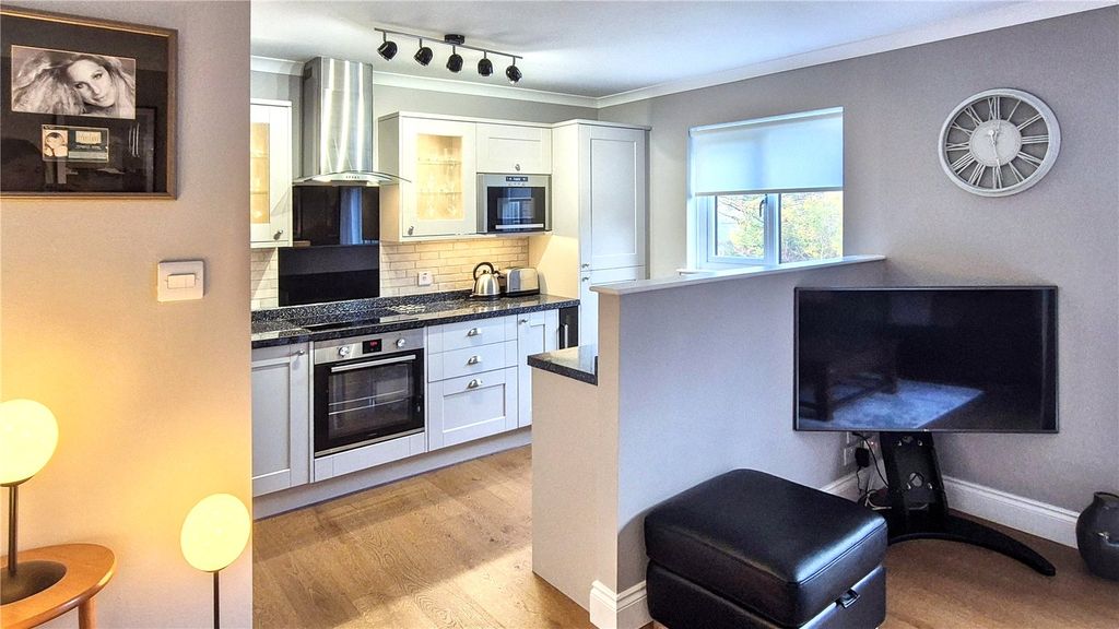 Property photo 2 of 15 Picture No. 09