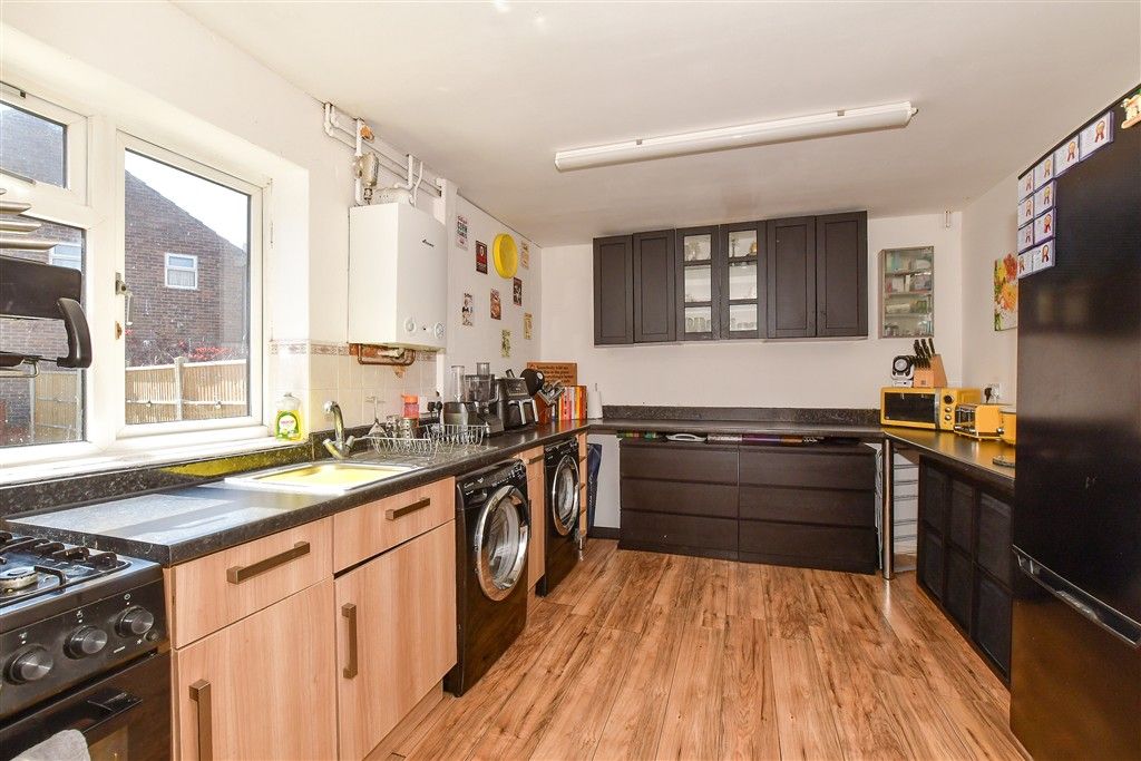 Property photo 3 of 13 Kitchen