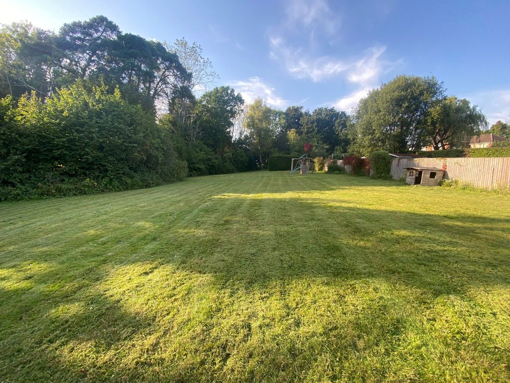 Property photo 2 of 18 Picture No. 54