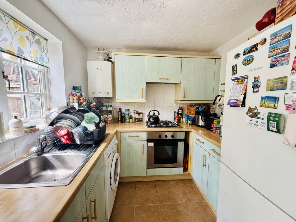 Property photo 2 of 8