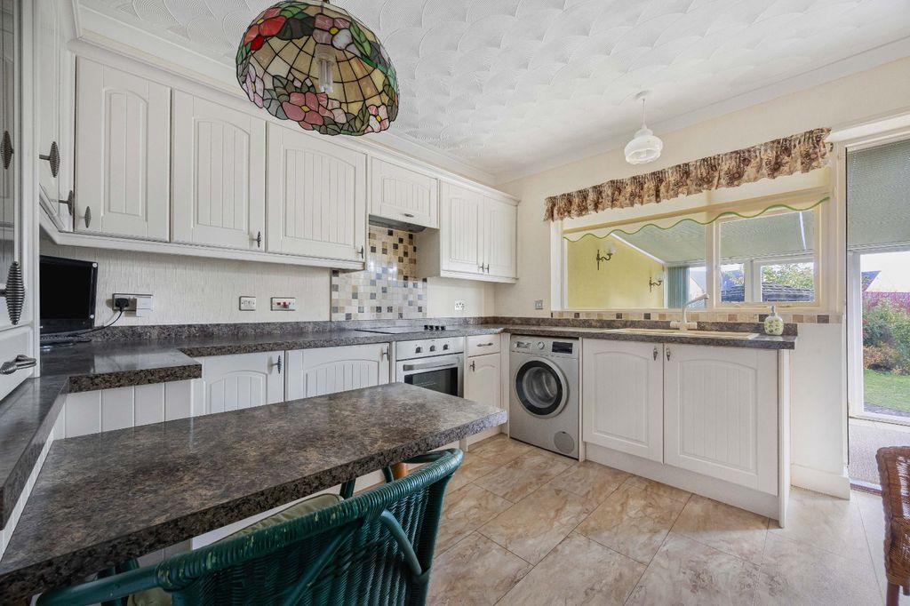 Property photo 3 of 18 Picture No. 02