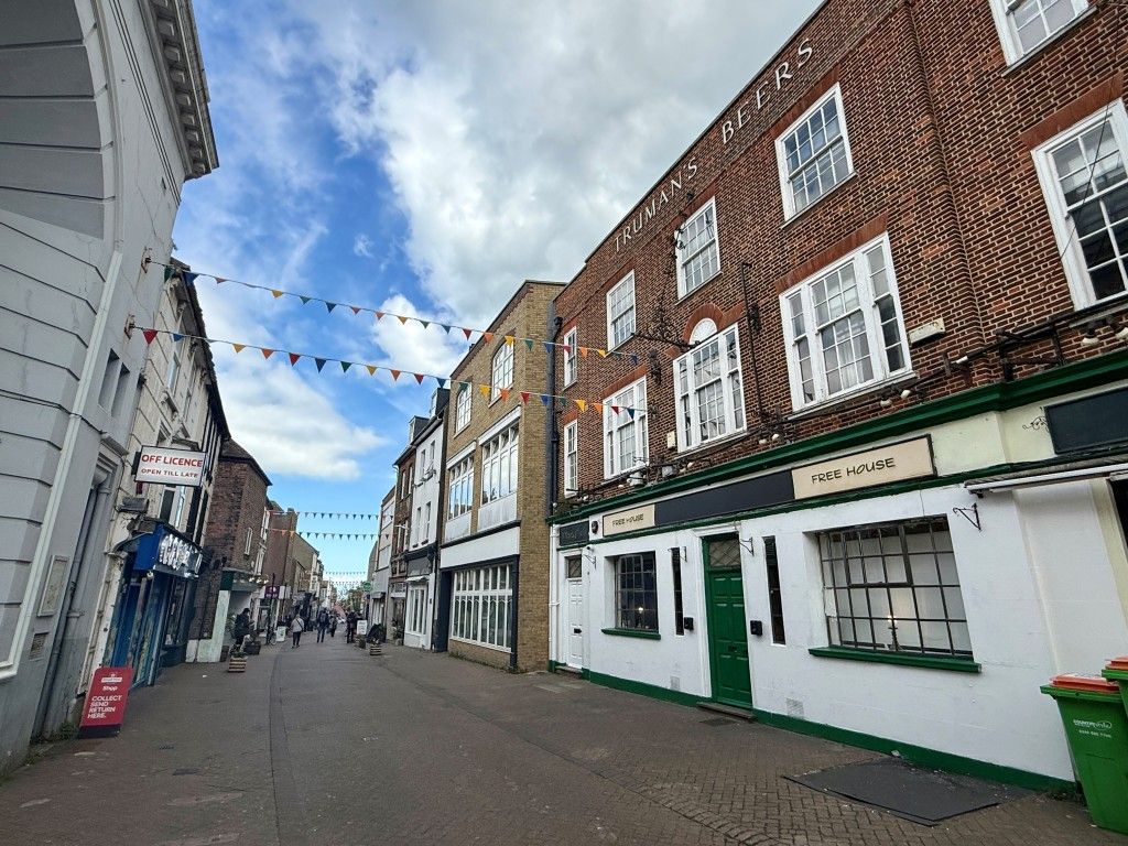 Property photo 2 of 26 View Of High Street
