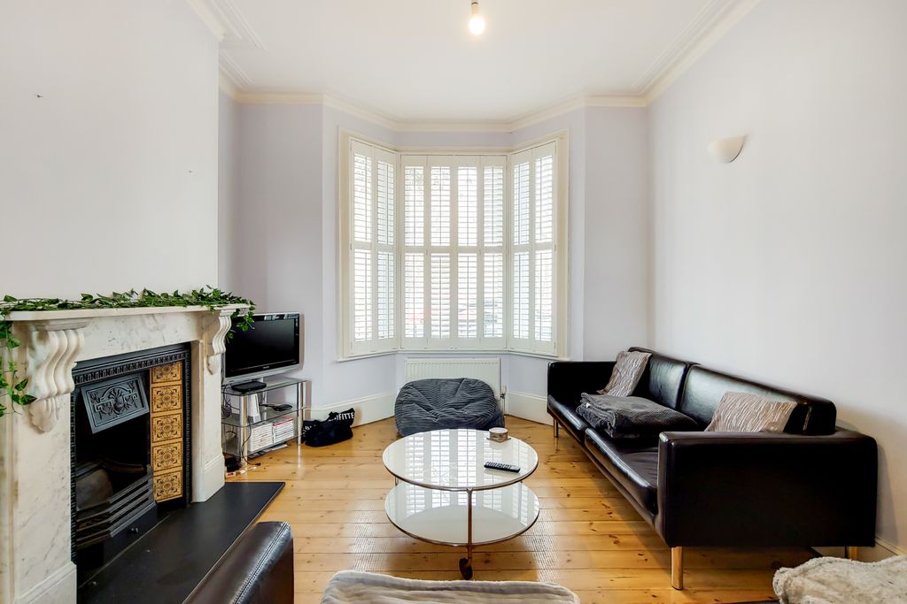 Property photo 1 of 6 4_Reception-1