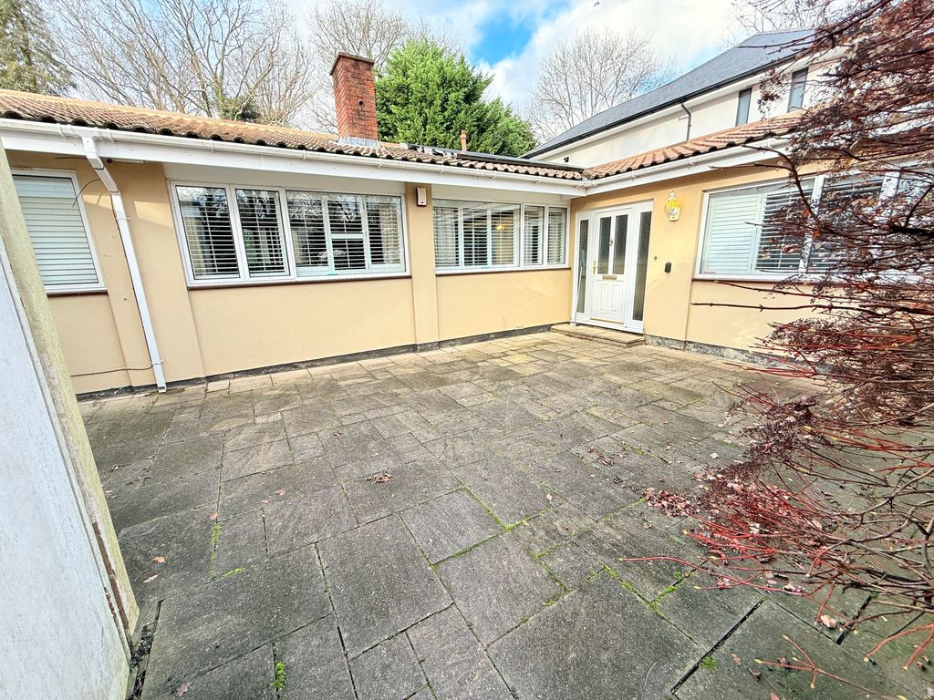 Property photo 3 of 22