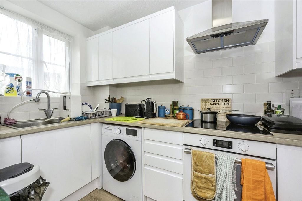 Property photo 2 of 13 Kitchen