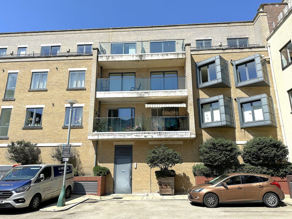 Property photo 1 of 19