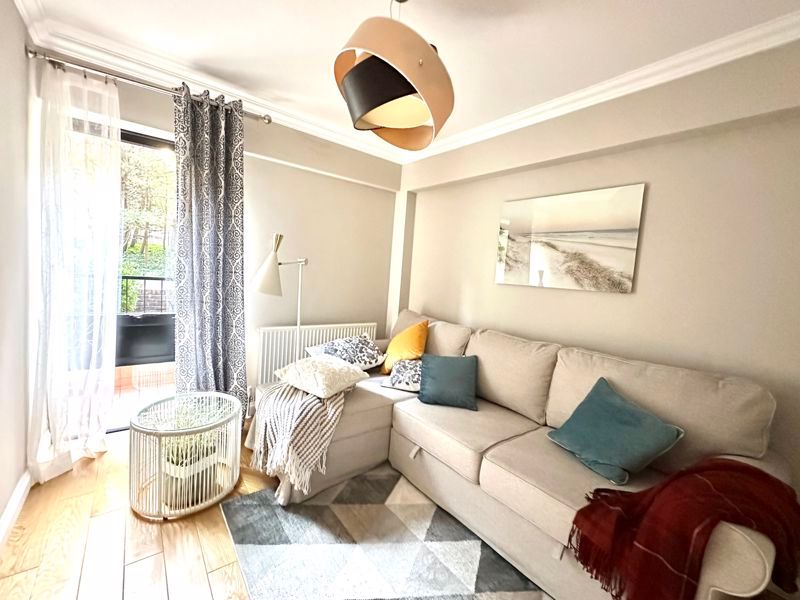 Additional image 7 of 2 bed flat for saleChurch Street, Epsom KT17
