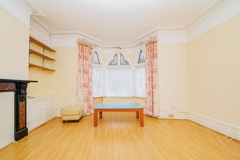 Property photo 3 of 16 Photography