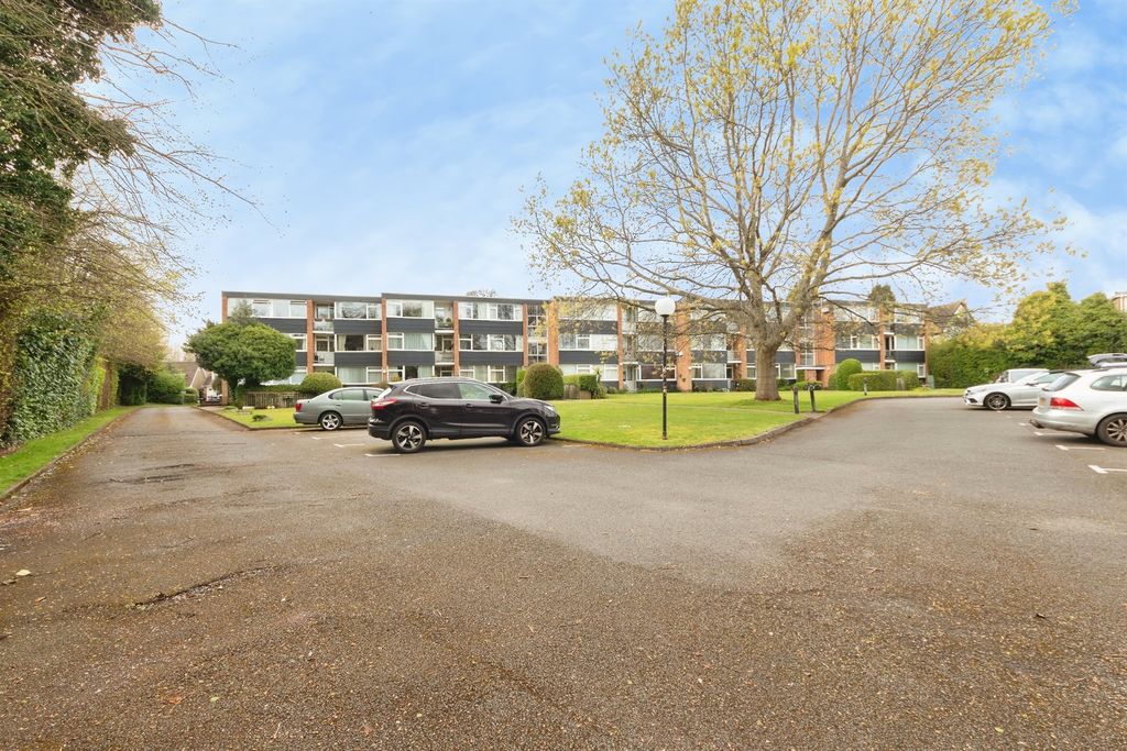 Property photo 3 of 21