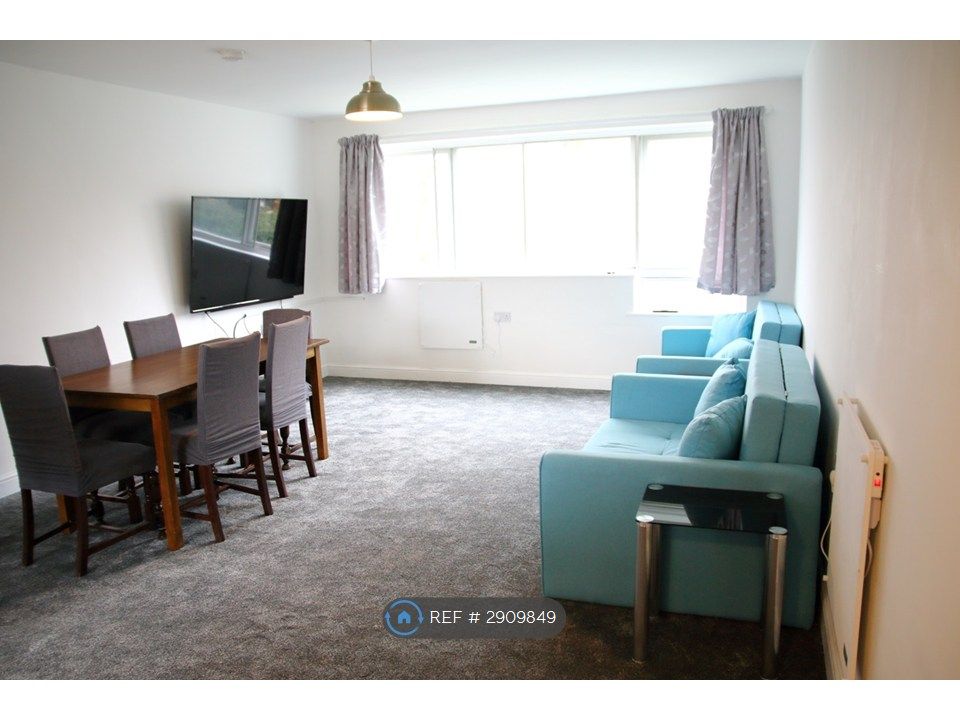 Property photo 3 of 15 Reception (Sofas, Table And Chairs Being Removed)
