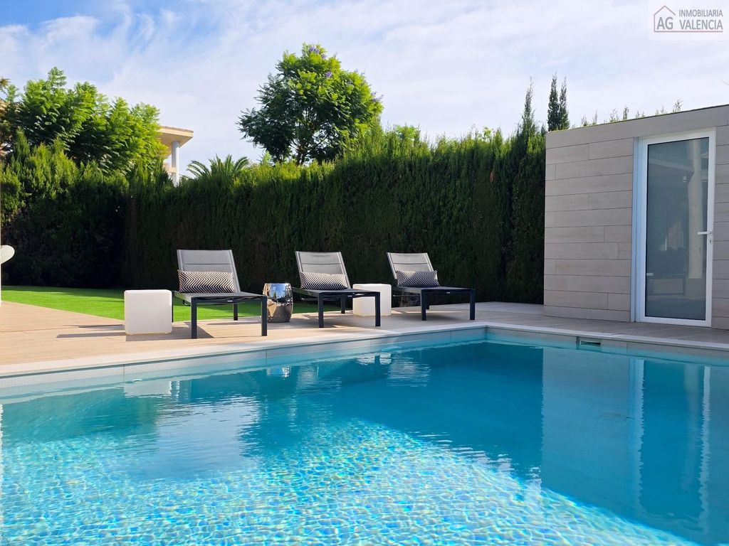 Property photo 1 of 31