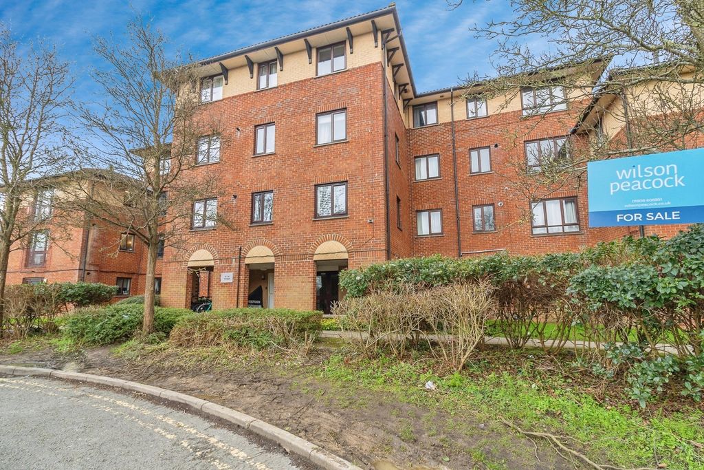 Property photo 1 of 20 Pbox-Img.Jpg