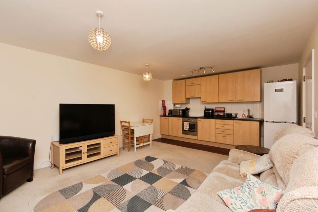 Property photo 2 of 17 Pbox-Img.Jpg