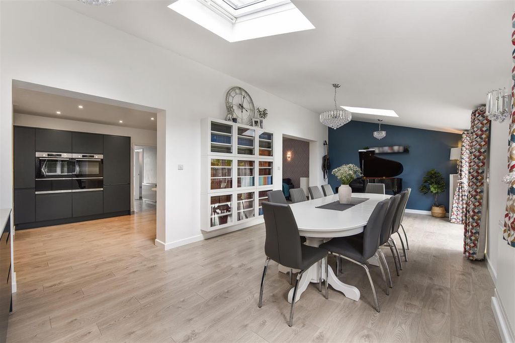 Property photo 2 of 27 Sketch_Ph10_6041444.Jpg