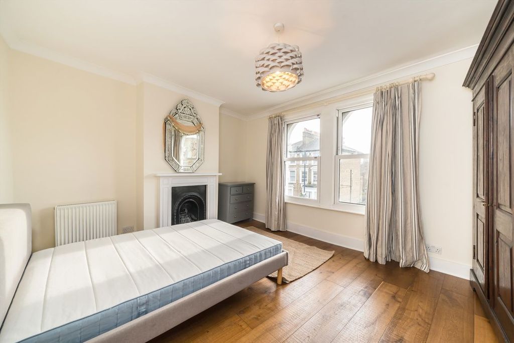 Property photo 3 of 9