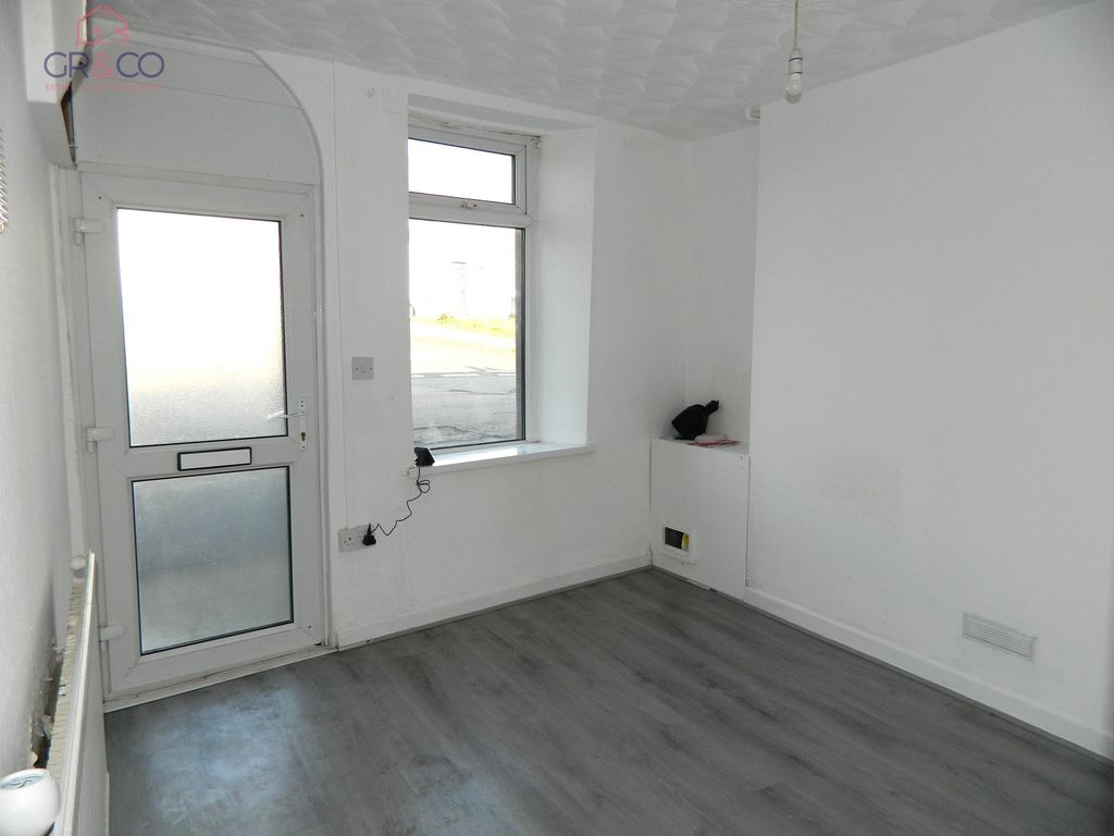 Property photo 3 of 12 Not Specified