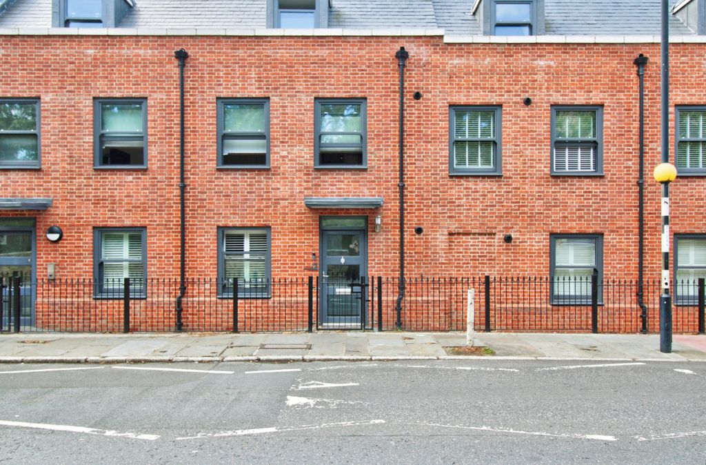 Property photo 1 of 14 6