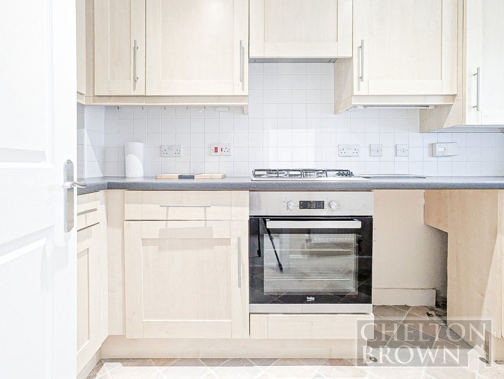 Property photo 3 of 23 Kitchen