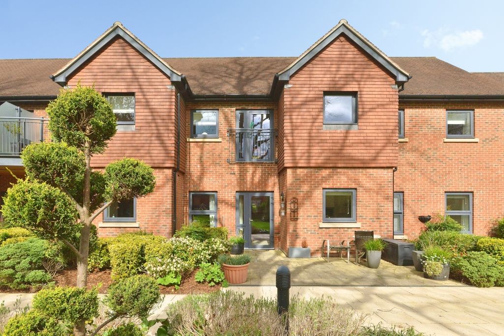 Property photo 1 of 18 Pbox-Img.Jpg