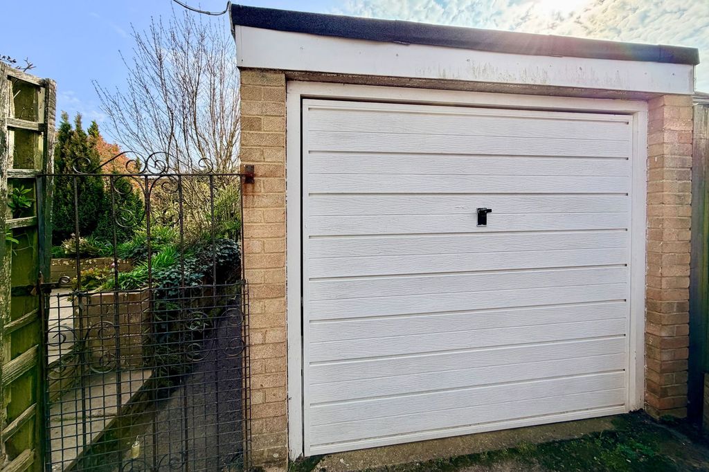 Property photo 3 of 29