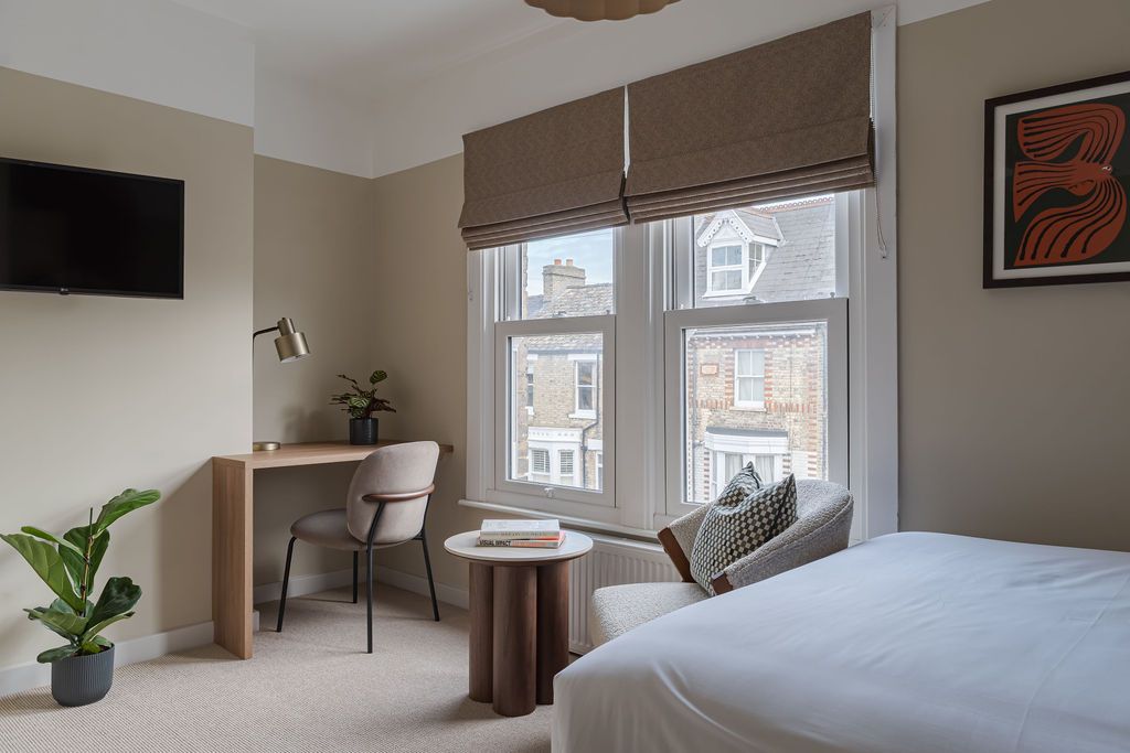 Property photo 2 of 5