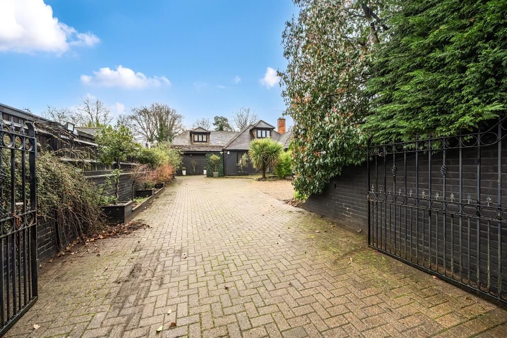 Property photo 1 of 30 External View