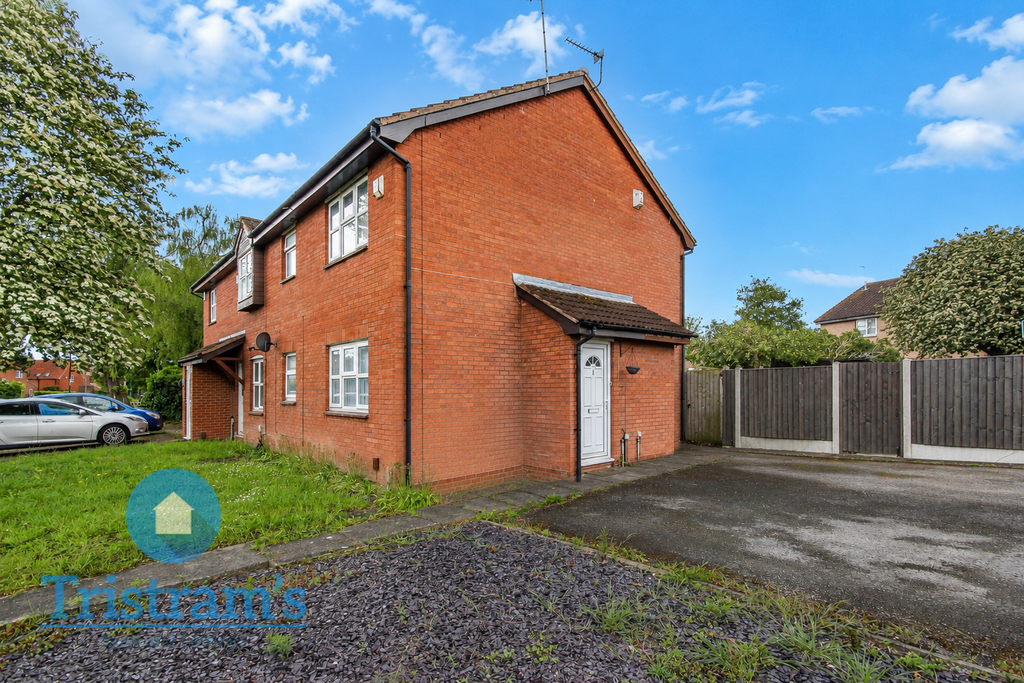 Property photo 1 of 9 94503022-4A39-43Ef-807E-786Dd5A819d4