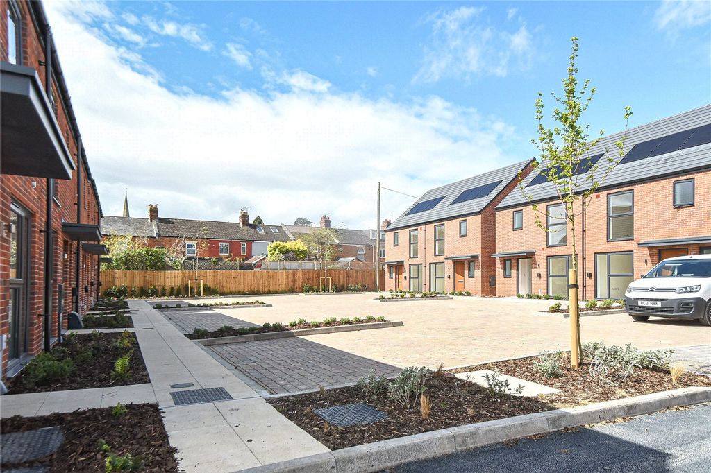 Property photo 2 of 10 Picture No. 09