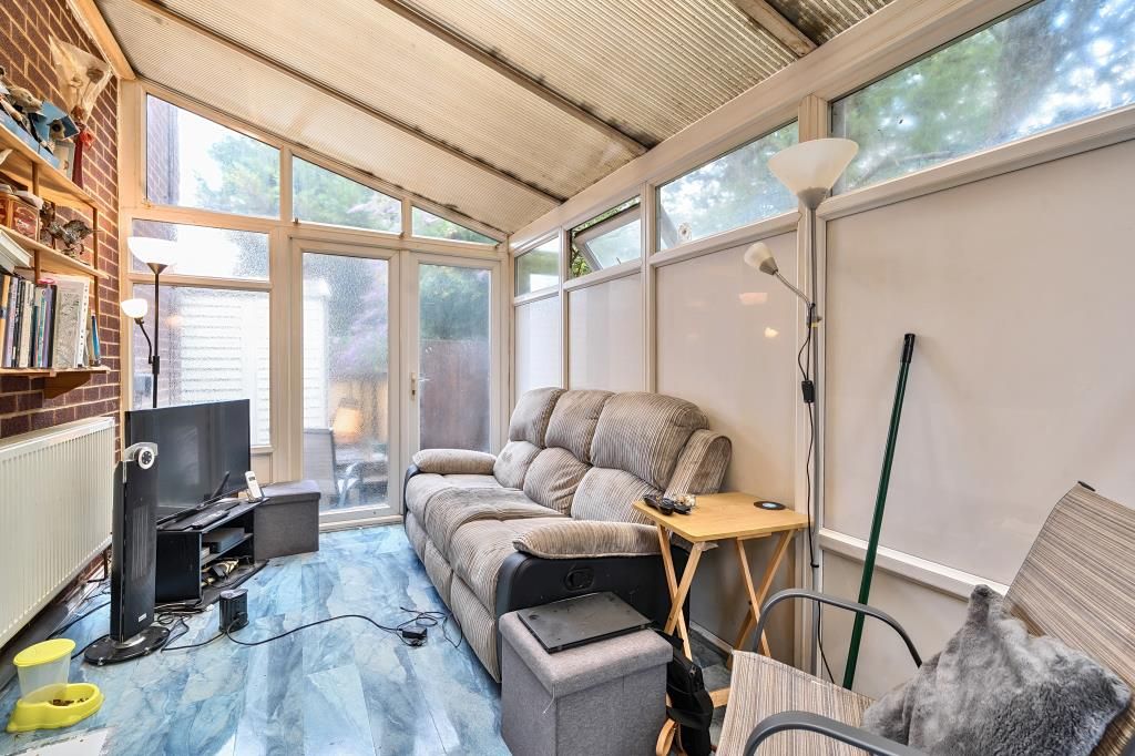 Property photo 3 of 19 Conservatory