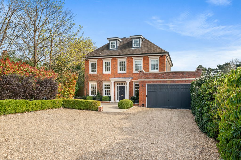Property photo 1 of 18