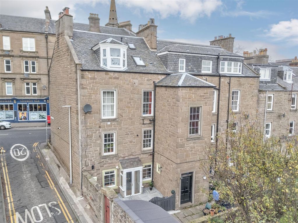 Property photo 2 of 14 2A Patons Lane Dundee-2.Jpg