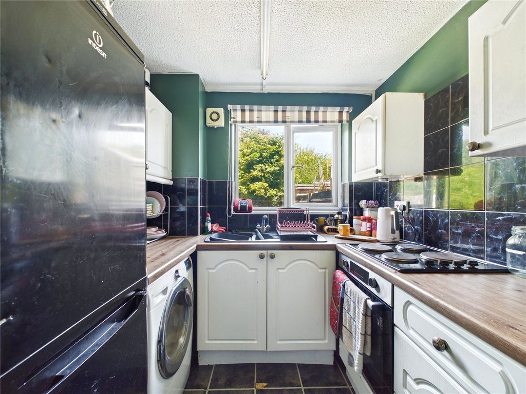 Property photo 2 of 9 Picture No. 04