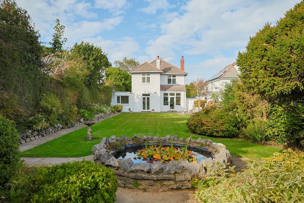 Property photo 1 of 23 79 West Cross Lane - Web (44 Of 56).Jpg