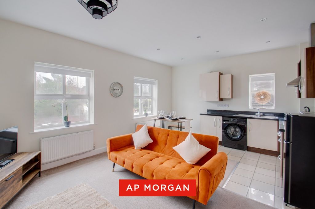 Property photo 2 of 9 Picture No. 02