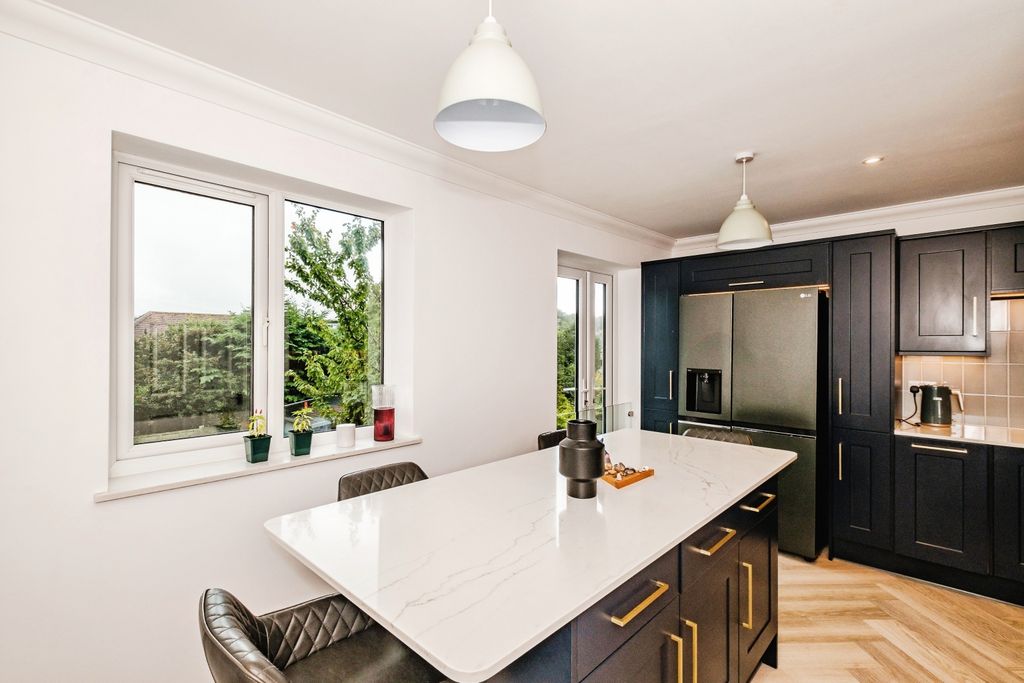 Property photo 2 of 19 Kitchen/Diner