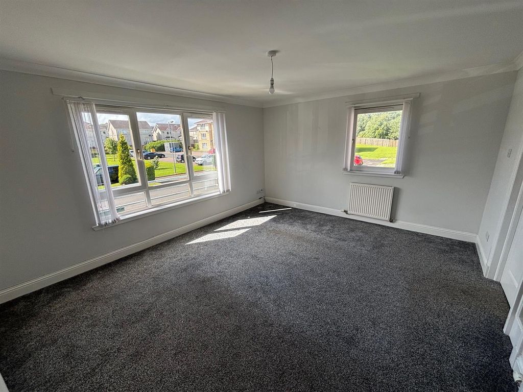 Property photo 3 of 8 16K.Jpg
