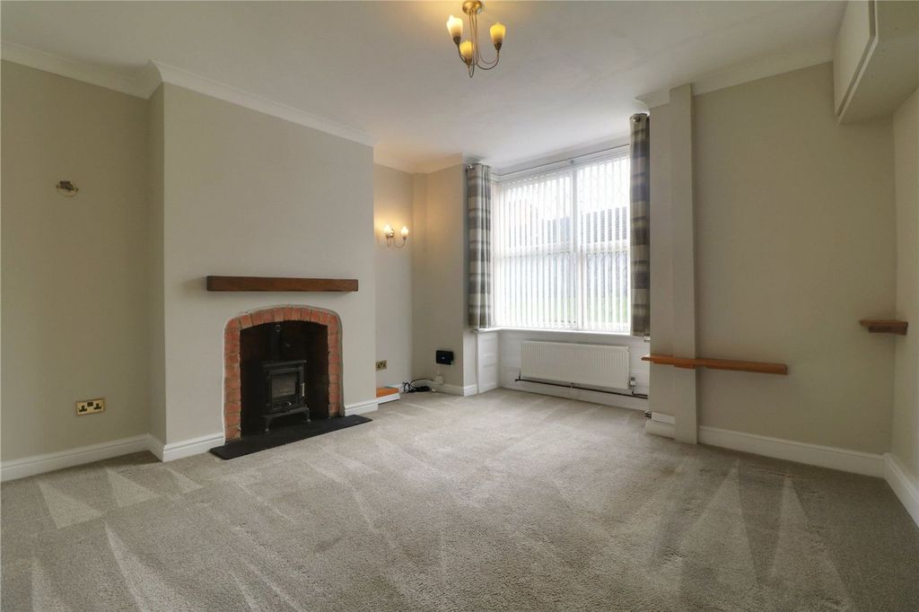 Property photo 3 of 19 Picture No. 17