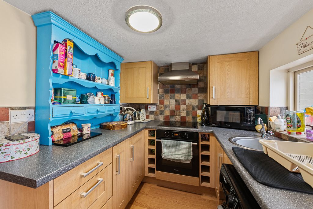 Property photo 2 of 18