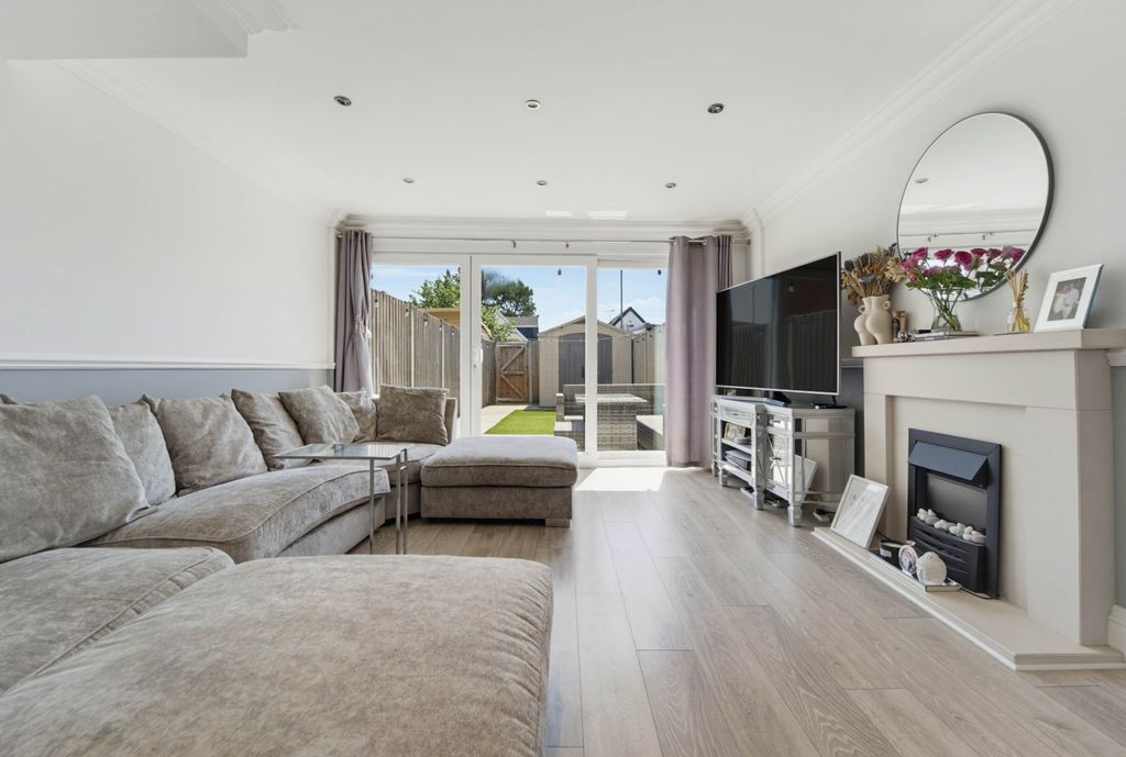 Property photo 3 of 16 5225042